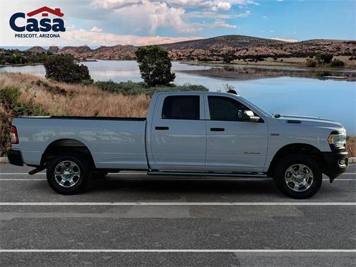 2022 RAM 2500 Tradesman Crew Cab 4x4 8' Box