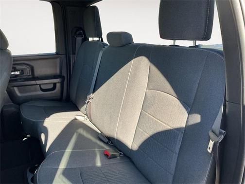 2022 RAM 1500 Classic Warlock Quad Cab 4x2 6'4' Box