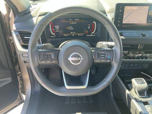 2024 Nissan Rogue SL