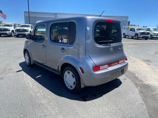 Gun Metallic 2014 Nissan Cube 1.8 S