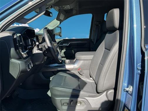 2025 Chevrolet Silverado 2500 LTZ