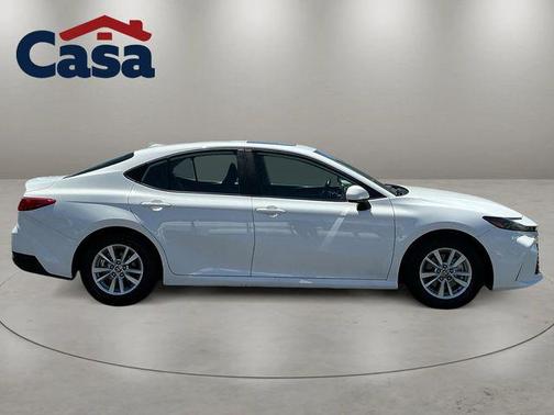 Ice Cap 2025 Toyota Camry LE