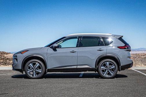 2025 Nissan Rogue SL