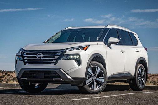 2025 Nissan Rogue SL