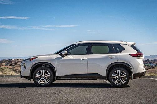 2025 Nissan Rogue SL