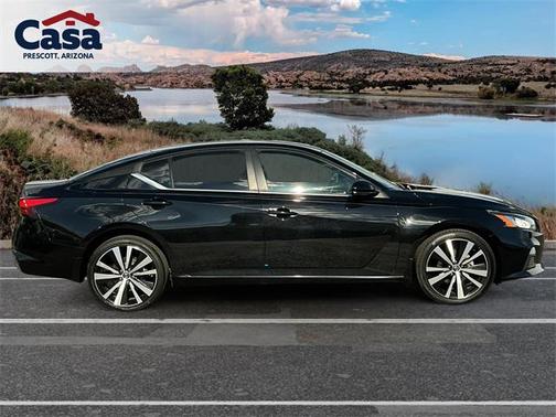 2020 Nissan Altima SR Intelligent AWD