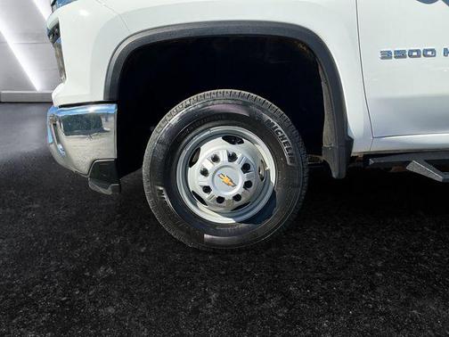 2024 Chevrolet Silverado 3500 WT