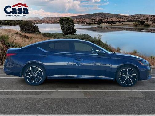 2024 Nissan Altima SR FWD