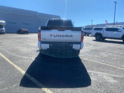 2024 Toyota Tundra Hybrid Platinum