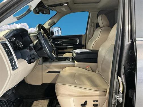 2018 RAM 3500 Limited Crew Cab 4x4 8' Box