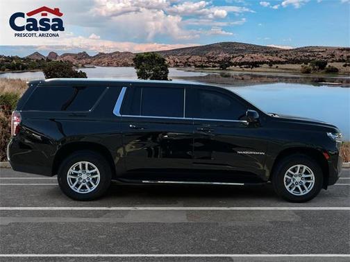 2022 Chevrolet Suburban LT