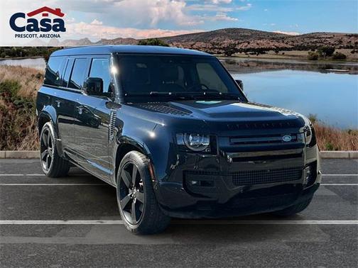 2024 Land Rover Defender 130 P400 X-Dynamic SE