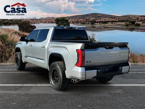 2022 Toyota Tundra Hybrid Platinum