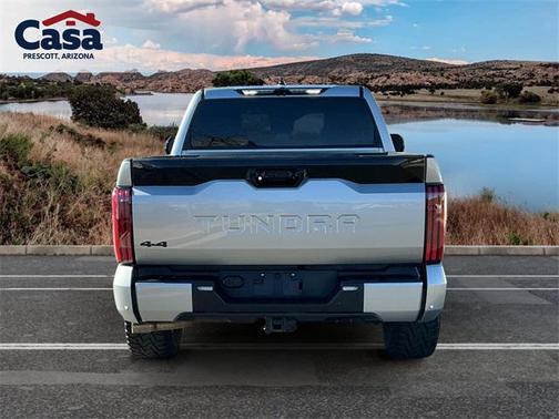 2022 Toyota Tundra Hybrid Platinum