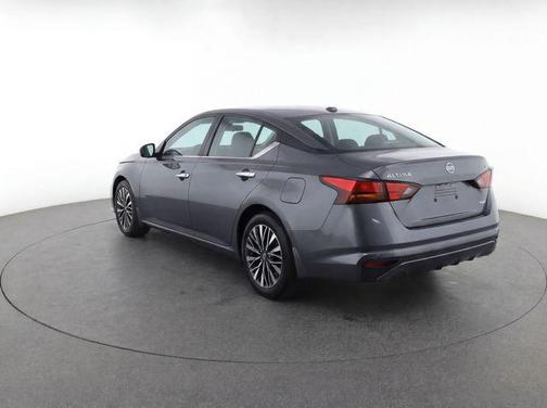 Gun Metallic 2025 Nissan Altima 2.5 SV