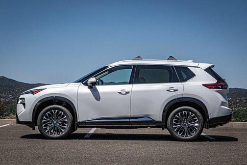 2025 Nissan Rogue Platinum