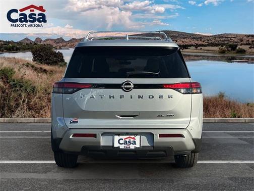 2025 Nissan Pathfinder SL 4WD