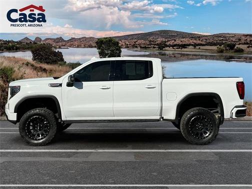 2022 GMC Sierra 1500 AT4