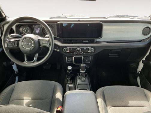 Bright White Clearcoat 2024 Jeep Gladiator Sport