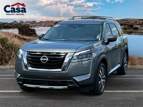 2025 Nissan Pathfinder Platinum 4WD