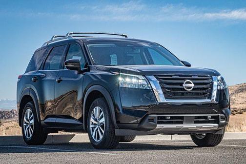 2025 Nissan Pathfinder Platinum 4WD