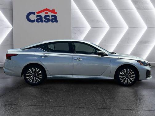 Brilliant Silver Metallic 2024 Nissan Altima 2.5 SV