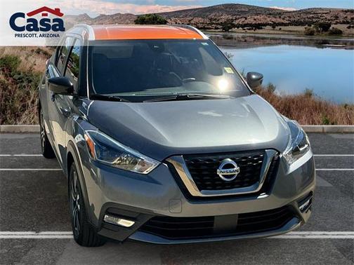 2020 Nissan Kicks SR