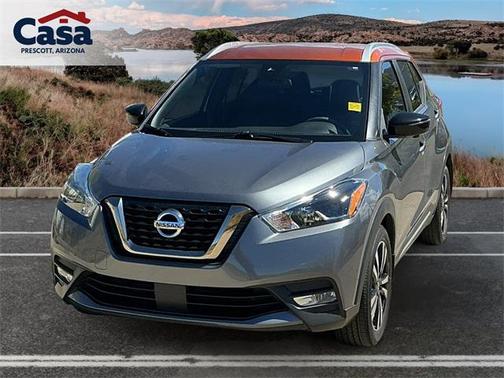 2020 Nissan Kicks SR