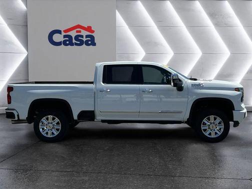 Summit White 2024 Chevrolet Silverado 3500 High Country