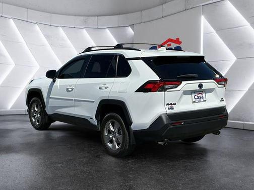 Ice Cap 2024 Toyota RAV4 Hybrid LE