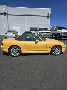 2002 Mazda MX-5 Miata Cloth