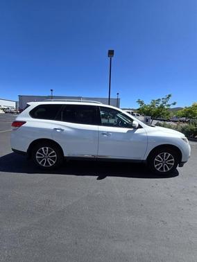 2013 Nissan Pathfinder SL