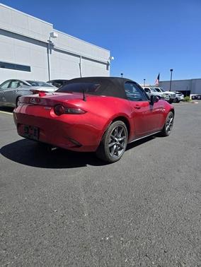 2017 Mazda MX-5 Miata Grand Touring