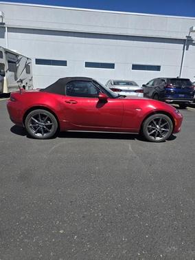 2017 Mazda MX-5 Miata Grand Touring