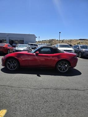 2017 Mazda MX-5 Miata Grand Touring