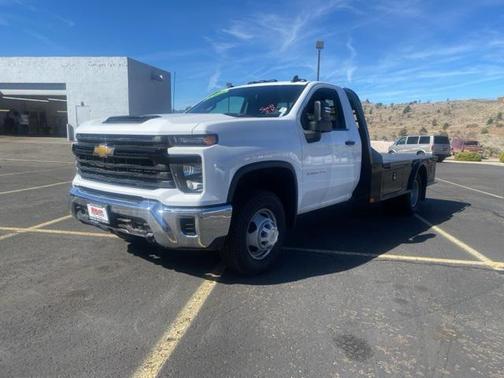 2025 Chevrolet Silverado 3500 WT