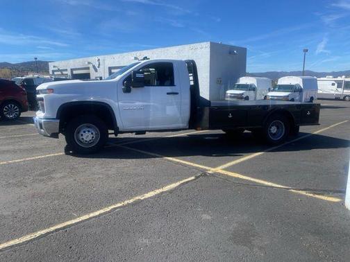 2025 Chevrolet Silverado 3500 WT