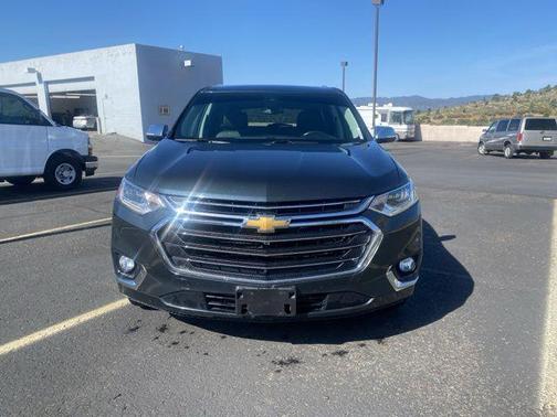 Graphite Metallic 2018 Chevrolet Traverse Premier