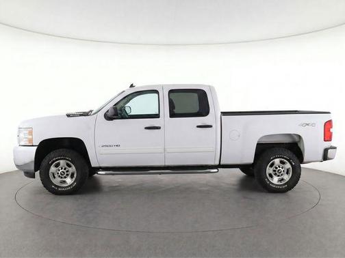 Summit White 2011 Chevrolet Silverado 2500 LT