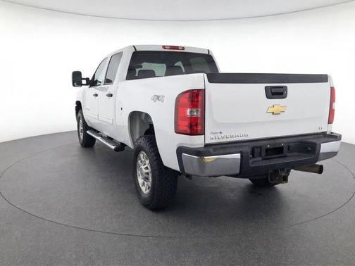 Summit White 2011 Chevrolet Silverado 2500 LT