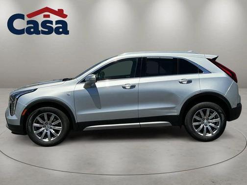 Radiant Silver Metallic 2021 Cadillac XT4 Premium Luxury