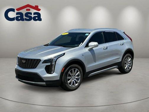 Radiant Silver Metallic 2021 Cadillac XT4 Premium Luxury