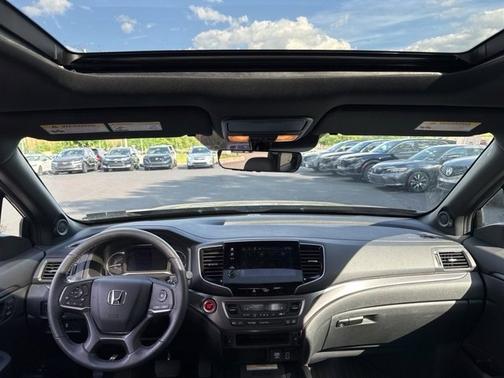 Crystal Black Pearl 2023 Honda Passport EX-L