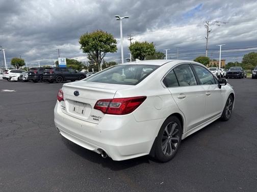 Crystal White Pearl 2017 Subaru Legacy Limited
