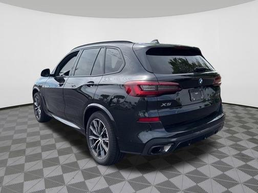 Black Sapphire Metallic 2022 BMW X5 xDrive40i