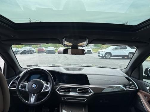Black Sapphire Metallic 2022 BMW X5 xDrive40i