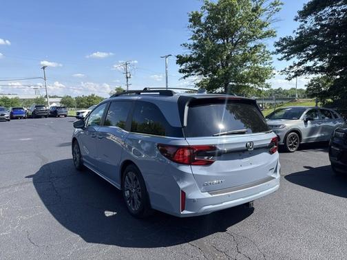 2025 Honda Odyssey Touring