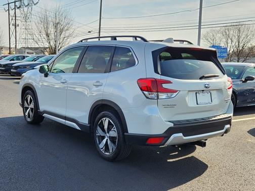Crystal White Pearl 2020 Subaru Forester Touring