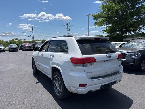 Bright White Clearcoat 2021 Jeep Grand Cherokee Overland
