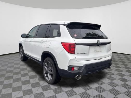 Platinum White Pearl 2023 Honda Passport EX-L